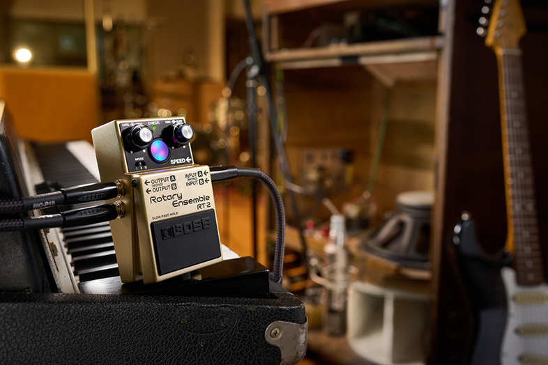 <b>BOSS RT-2 pedal compacto Rotary Ensemble</b>