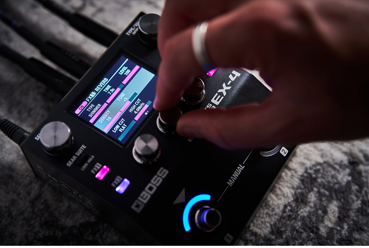 <b>BOSS EX-4 EFFECTS EXPANDER NEW!</b>