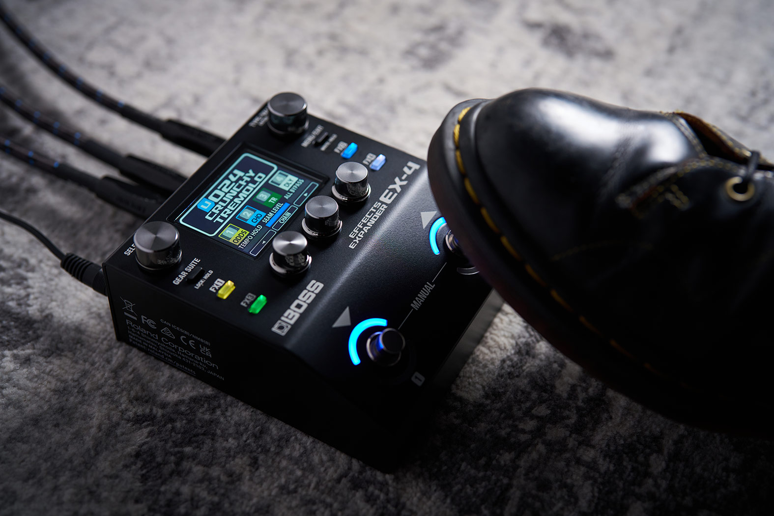 <b>BOSS EX-4 EFFECTS EXPANDER NEW!</b>